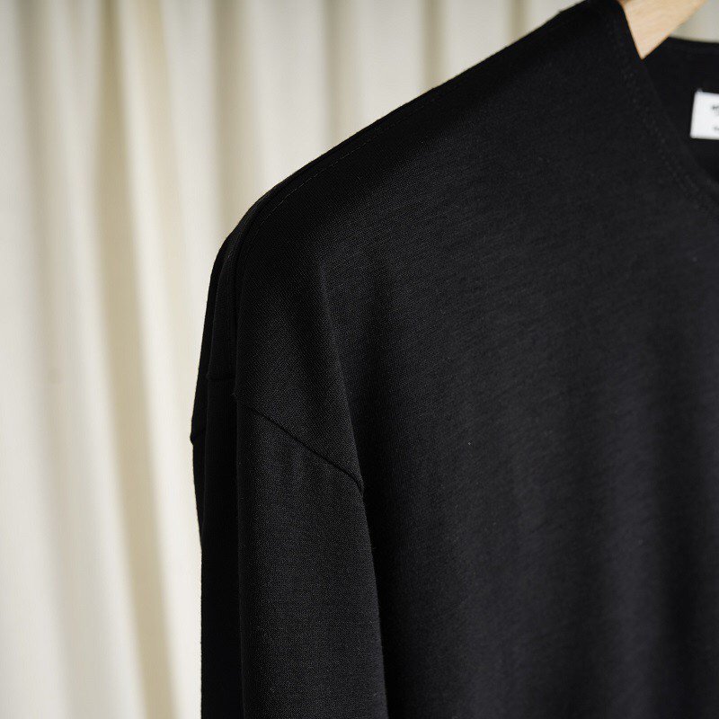 【MAATEE＆SONS マーティーアンドサンズ】 【MAATEE＆SONS マーティーアンドサンズ】 綿紡WASHABLE WOOL HENRY  TEE / BLACK- Avelia ONLINE STORE