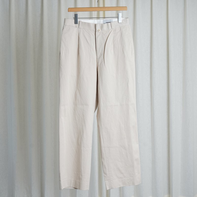 【YAECA ヤエカ】 CHINO CLOTH PANTS TUCK STRAIGHT / BEIGE - Avelia Online Store