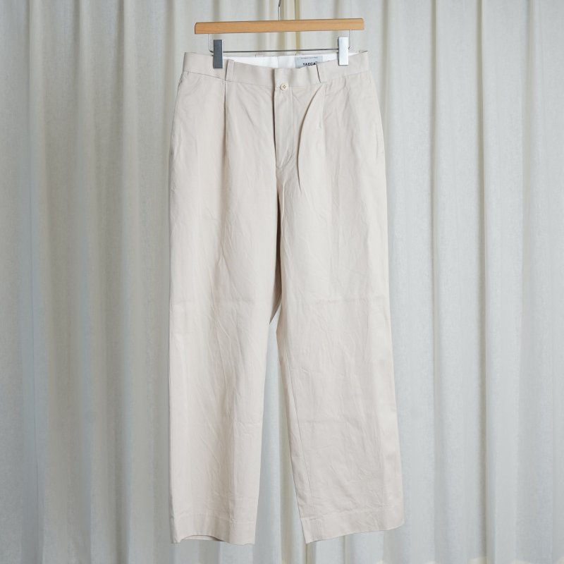 【YAECA ヤエカ】 CHINO CLOTH PANTS TUCK STRAIGHT / BEIGE
