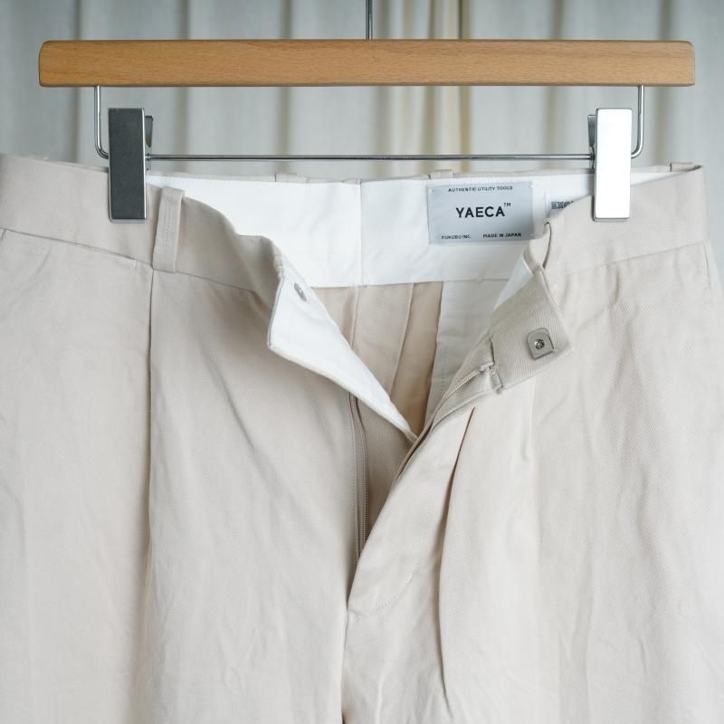 YAECA ヤエカ】 CHINO CLOTH PANTS TUCK STRAIGHT / BEIGE YAECA ヤエカ】 CHINO CLOTH PANTS TUCK STRAIGHT / BEIGE