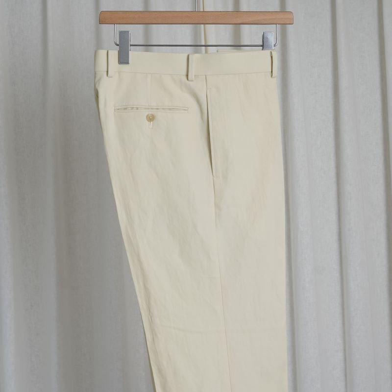 AURALEE オーラリー】 HARD TWIST FINX LINEN CHINO SLACKS / LIGHT ...