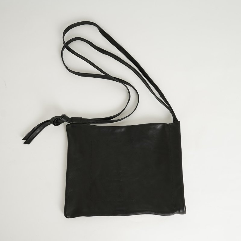 tagliovivo タリオヴィヴォ】 CASUAL POCKET / CULATTA BLACK - Avelia ONLINE STORE