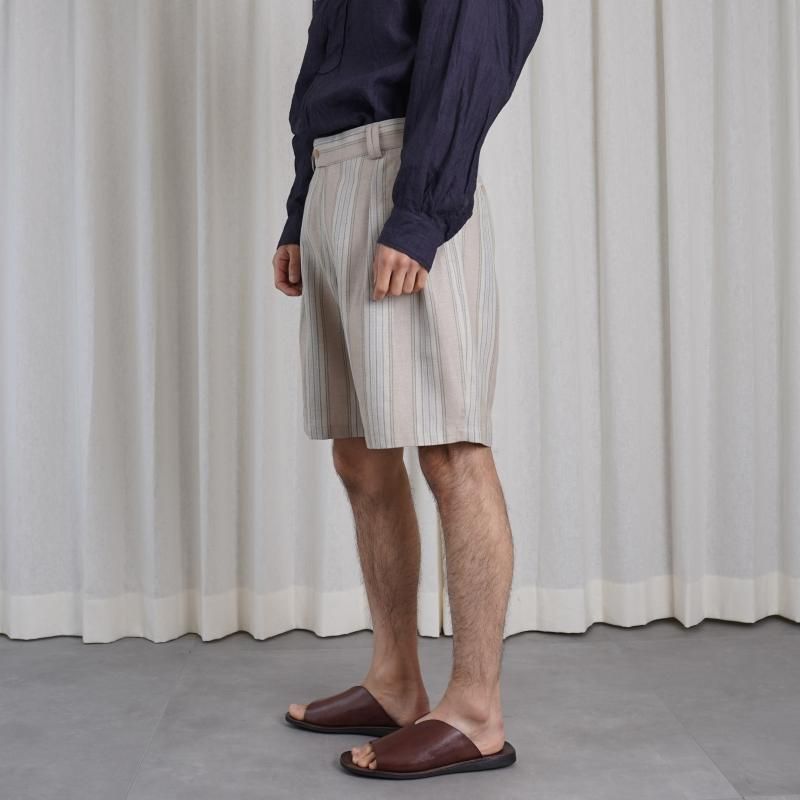 Cale   LINEN WOOL SILK 2 TUCK SHORTS / STRIPE