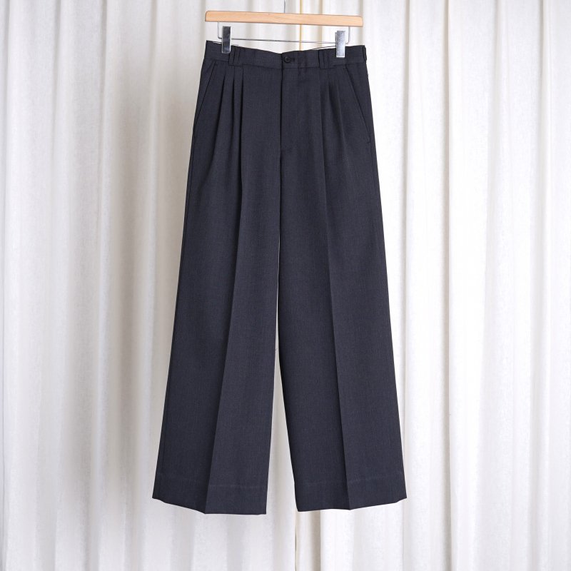 【YOKE ヨーク】3PLEATED WIDE-LEG TROUSERS / CHARCOAL - Avelia ONLINE STORE