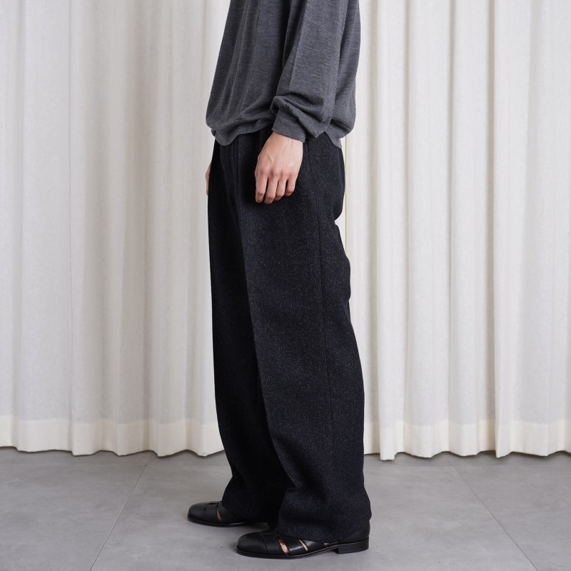 ULTERIOR アルテリア】MELANGE CHAIN TWILL TUCKED TROUSERS / NAVY - Avelia ONLINE  STORE