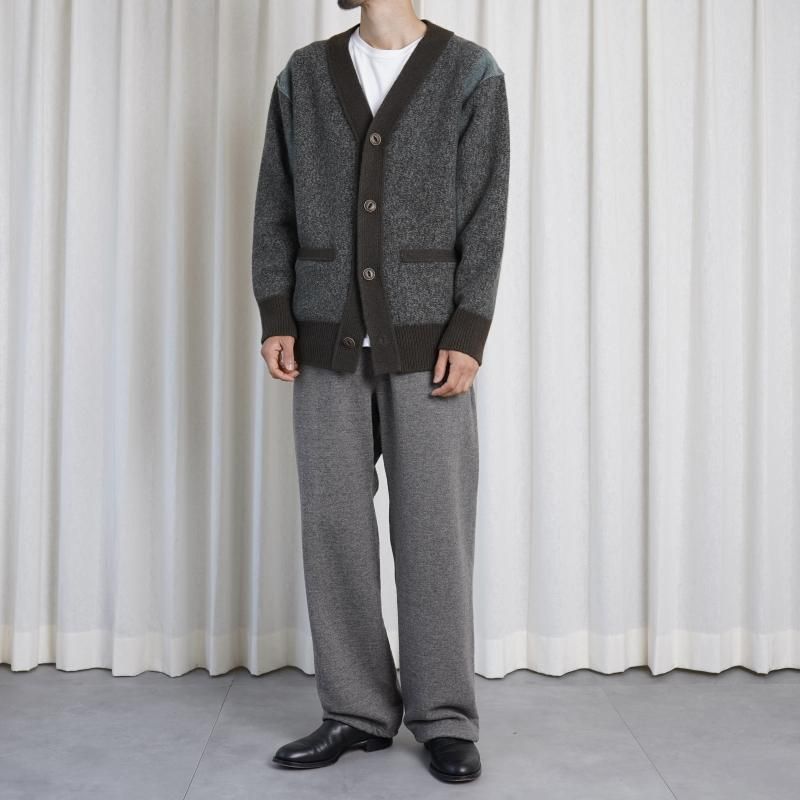 Slopeslow ץ YAK LAMBSWOOL TRICOLOR CARDIGAN / BLUE KHAKI