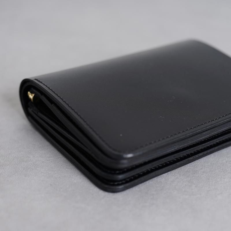 forme ե Short wallet Ilcea Box calf  / Black