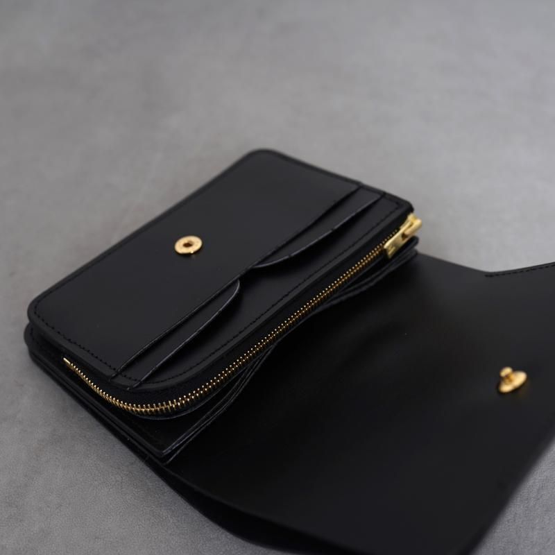 forme ե Short wallet Ilcea Box calf  / Black