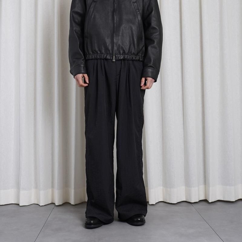 25S/SۡYOKE  衼NYLON 3PLEATED WIDE-LEG EASY TROUSERS / BLACK