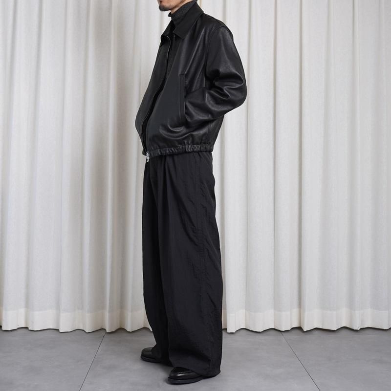 25S/SۡYOKE  衼NYLON 3PLEATED WIDE-LEG EASY TROUSERS / BLACK