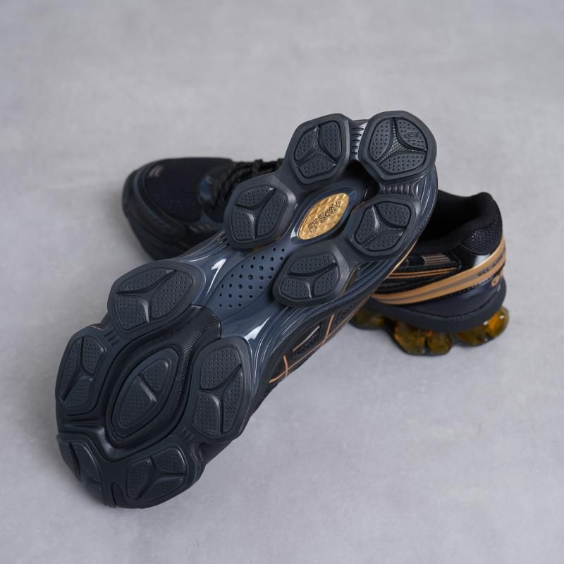  ASICS å GEL-KINETIC FLUENT / BLACKBLACK