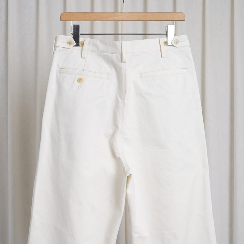 25S/SۡAURALEE ꡼ WASHED FINX CHINO ONE-TUCK PANTS / IVORY WHITE