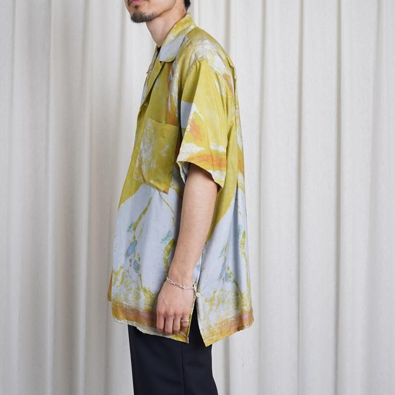 25S/SۡYOKE 衼 FLOWER PRINTED OPEN COLLAR SHIRT / YELLOW