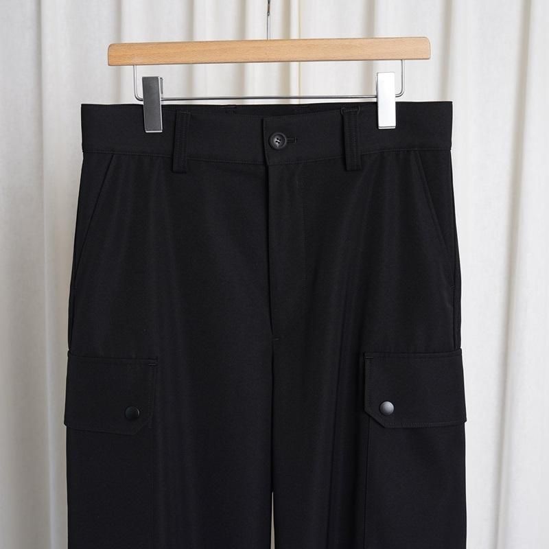 25S/SۡTHE RERACS 饯 THE F2 CARGO / BLACK
