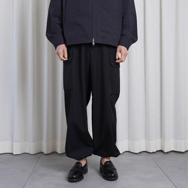 25S/SۡTHE RERACS 饯 THE F2 CARGO / BLACK

