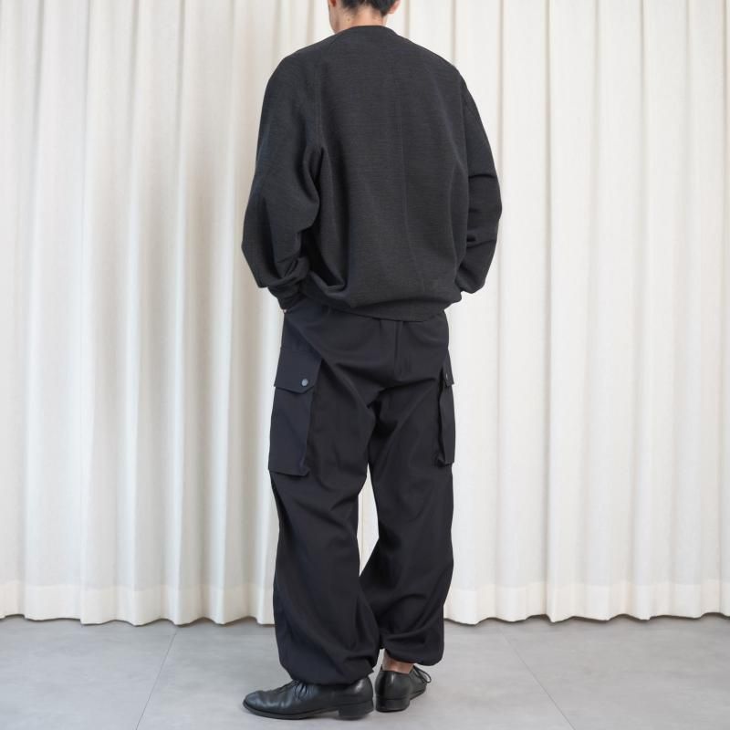 THE RERACS 饯 THE F2 CARGO / BLACK