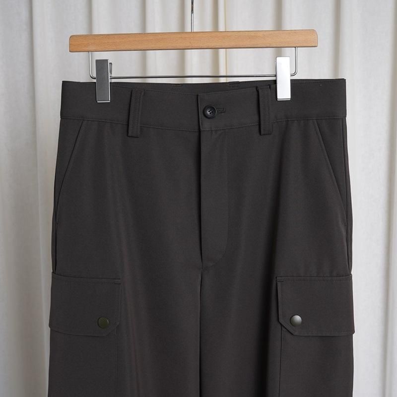 25S/SۡTHE RERACS 饯 THE F2 CARGO / GUNMETAL GRAY
