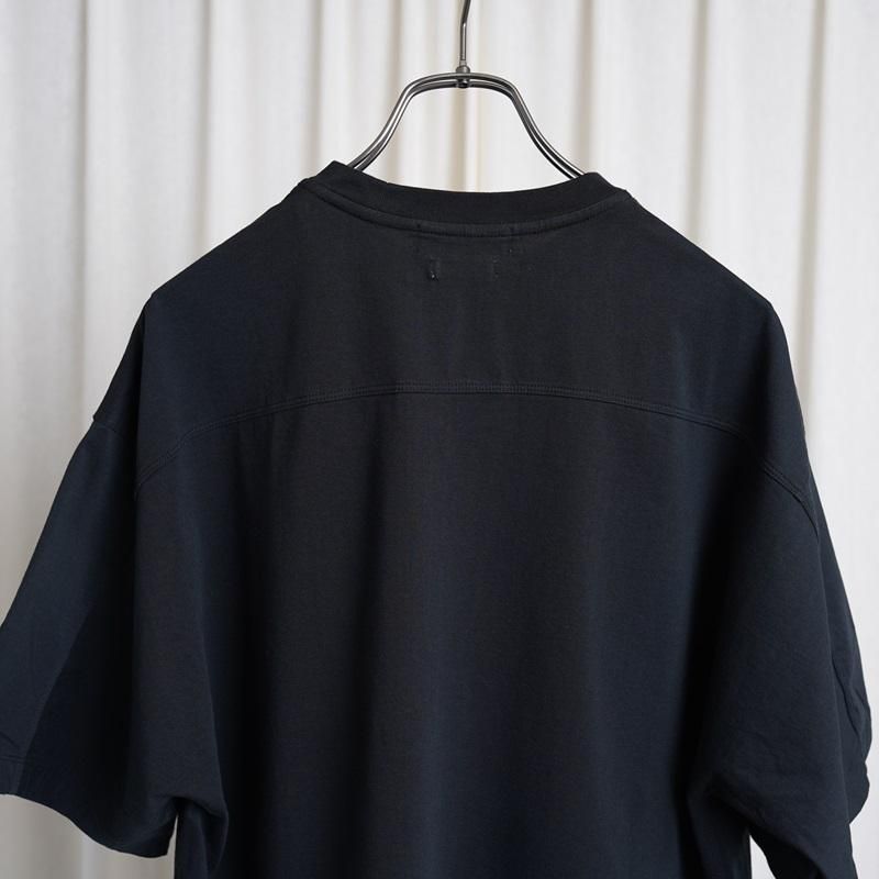 25S/SۡYOKE 衼 YOKE T-SHIRT /  BLACK



