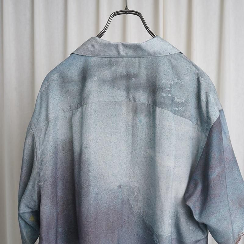 25S/SۡYOKE 衼 LANDSCAPE PRINTED OPEN COLLAR SHIRT / BLUE