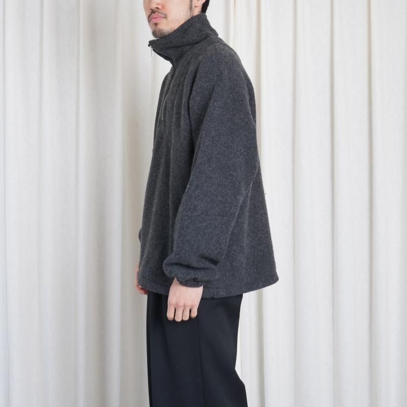 25A/WۡYOKE 衼 WOOL FLEECE HALF ZIP PULLOVER / CHARCOAL