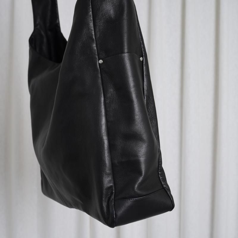 25A/Wۡssstein 奿 LEATHER SHOULDER BAG / BLACK