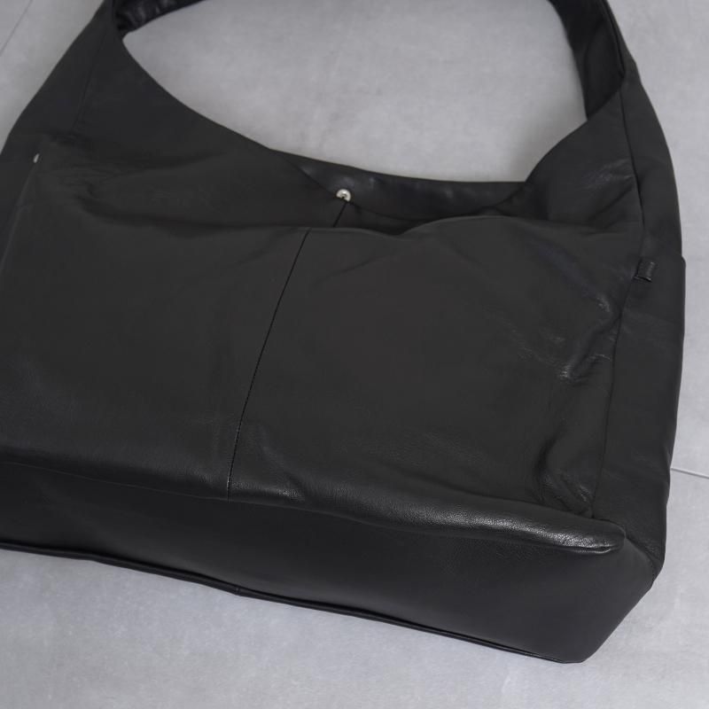 25A/Wۡssstein 奿 LEATHER SHOULDER BAG / BLACK