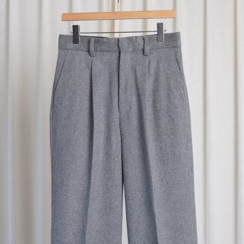 25A/Wۡssstein 奿 W/CA BEAVER STRAIGHT TROUSERS / GREY