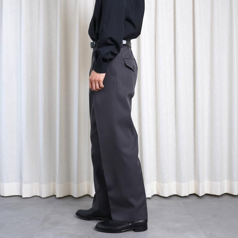 25A/WۡTHE RERACS 饯 THE SLACKS STRAIGHT / GUNMETAL GRAY