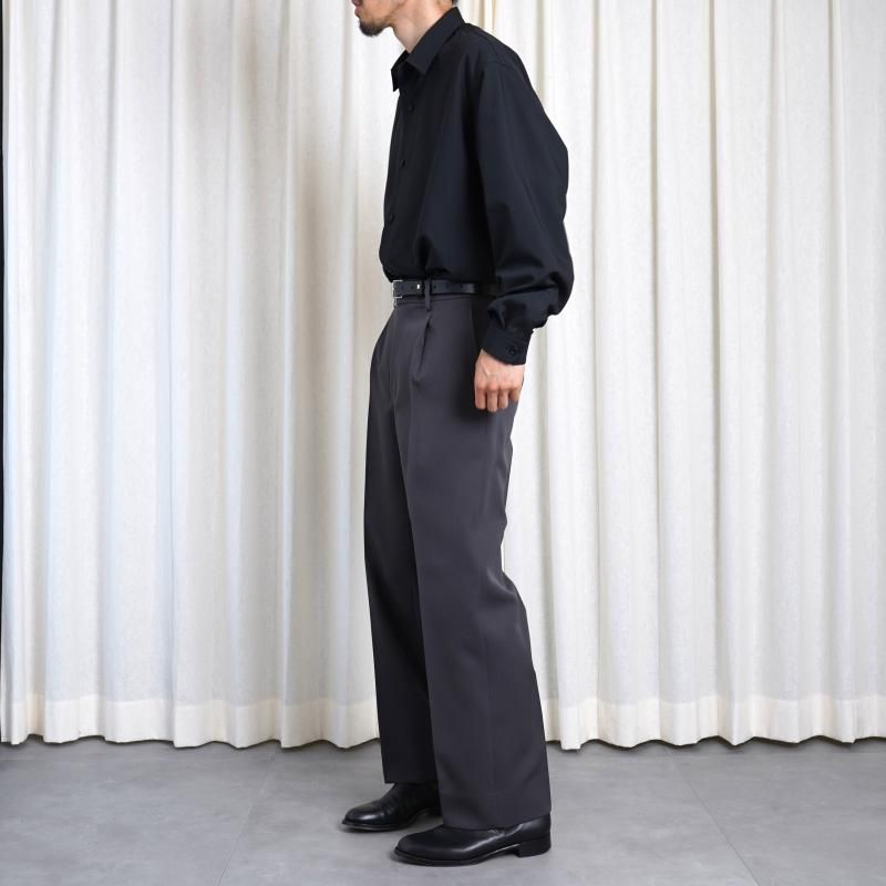 25A/WۡTHE RERACS 饯 THE SLACKS STRAIGHT / GUNMETAL GRAY