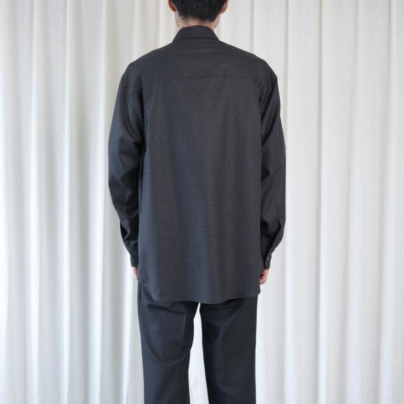 AURALEE オーラリー】SUPER LIGHT WOOL SHIRT / TOP CHARCOAL - Avelia
