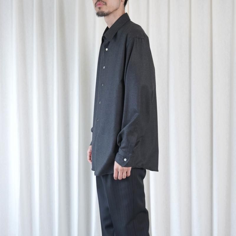 25A/WۡAURALEE ꡼SUPER LIGHT WOOL SHIRT / TOP CHARCOAL