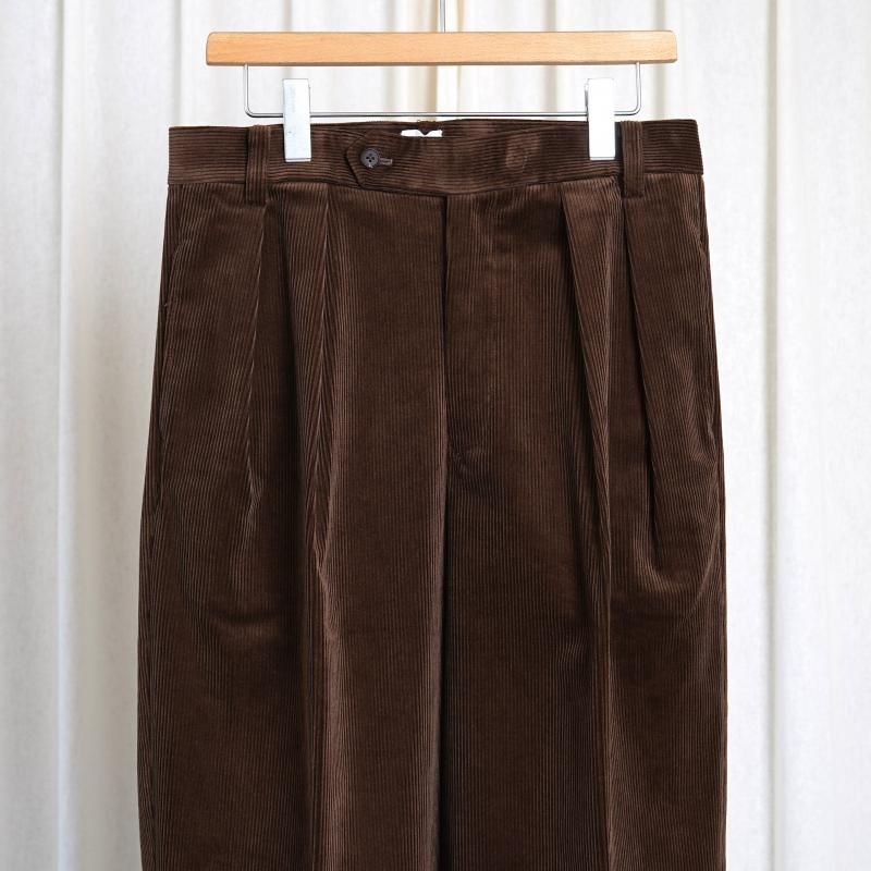 25A/W】 【BISOWN ビソウン】 CORDUROY 2TUCK WIDE TROUSERS / BROWN