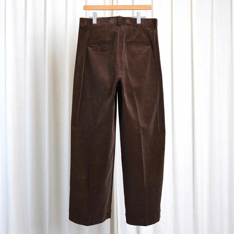25A/W】 【BISOWN ビソウン】 CORDUROY 2TUCK WIDE TROUSERS / BROWN