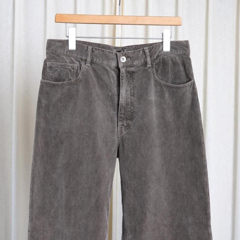 25A/WۡAURALEE ꡼ PIGMENT DYED FINX CORDUROY WIDE 5P PANTS / OLIVE BROWN