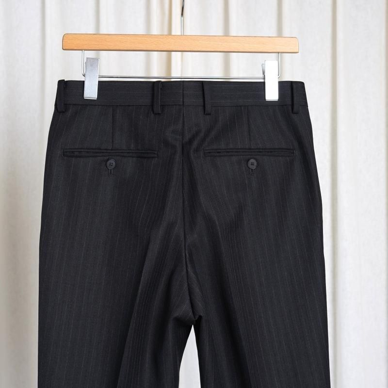 25A/W AURALEE ꡼ BLUEFACED WOOL TWO-TUCK SLACKS	 / CHARCOAL NAVY STRIPE