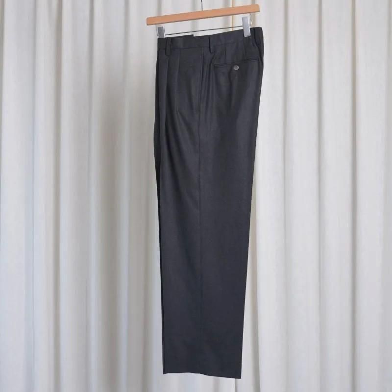 25A/W AURALEE ꡼ SUPER LIGHT WOOL TWO-TUCK SLACKS / TOP CHARCOAL