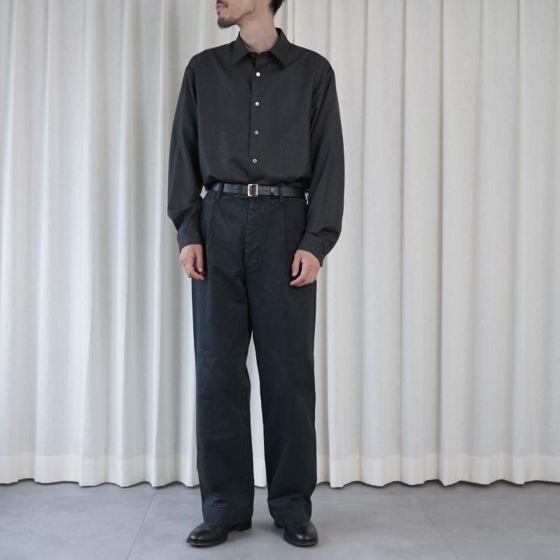 25A/W AURALEE ꡼ PRODUCT DYED FINX CHINO ONE-TUCK PANTS
 / FADED BLACK