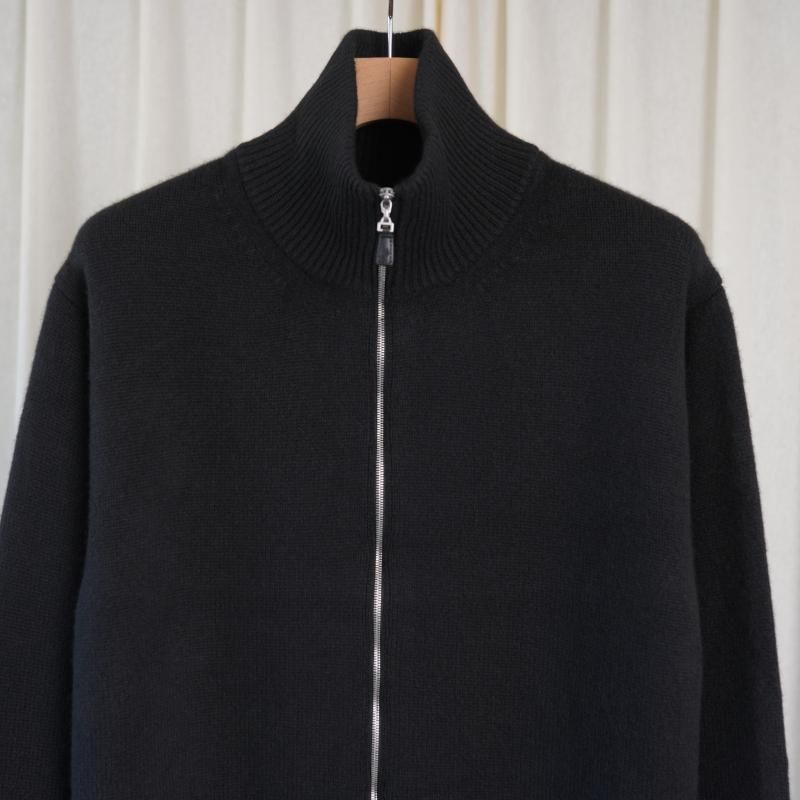25A/WۡBATONER Хȥʡ MIDDLE WEIGHT INNOCENT CASHMERE DRIVERS KNIT  / SOLID BLACK
