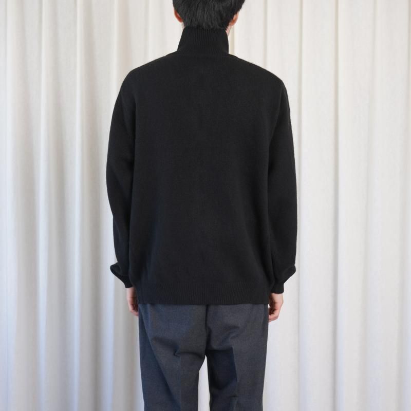 25A/WۡBATONER Хȥʡ MIDDLE WEIGHT INNOCENT CASHMERE DRIVERS KNIT  / SOLID BLACK
