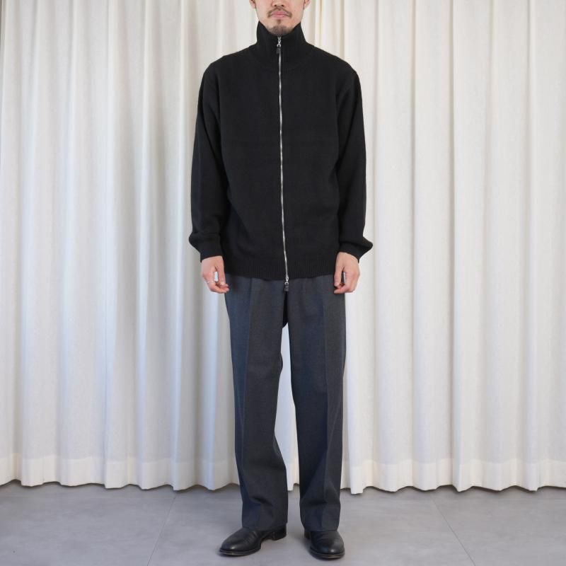 25A/WۡBATONER Хȥʡ MIDDLE WEIGHT INNOCENT CASHMERE DRIVERS KNIT  / SOLID BLACK
