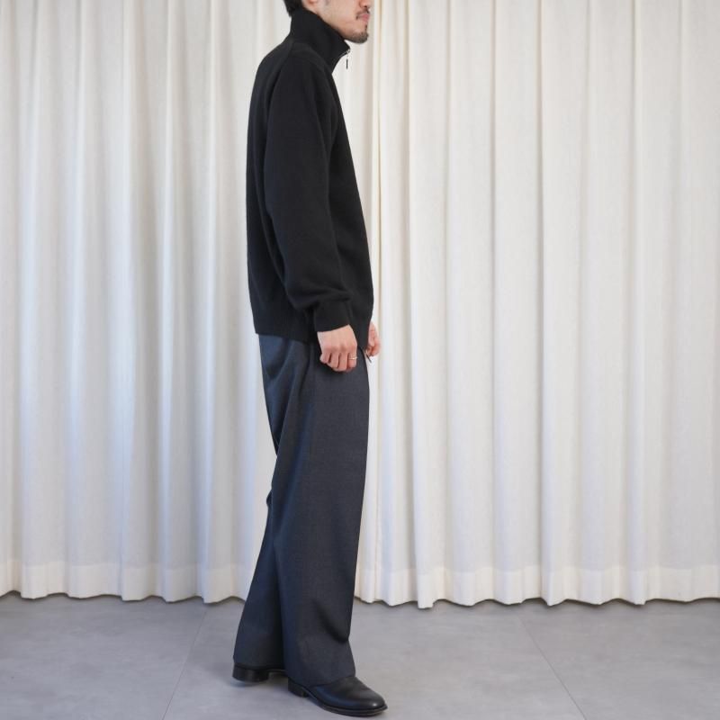 25A/WۡBATONER Хȥʡ MIDDLE WEIGHT INNOCENT CASHMERE DRIVERS KNIT  / SOLID BLACK
