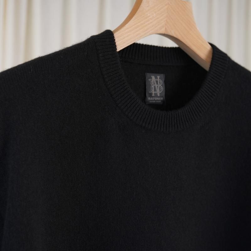 25A/W BATONER Хȥʡ INNOCENT CASHMERE CREW NECK  / SOLID BLACK	
