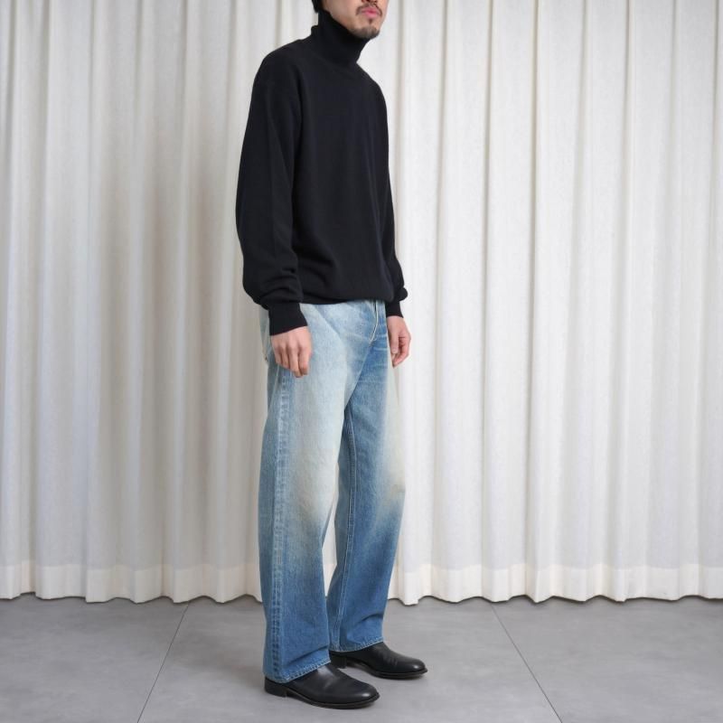 25A/WۡAURALEE ꡼ BABY CASHMERE KNIT TURTLE / TOP BLACK