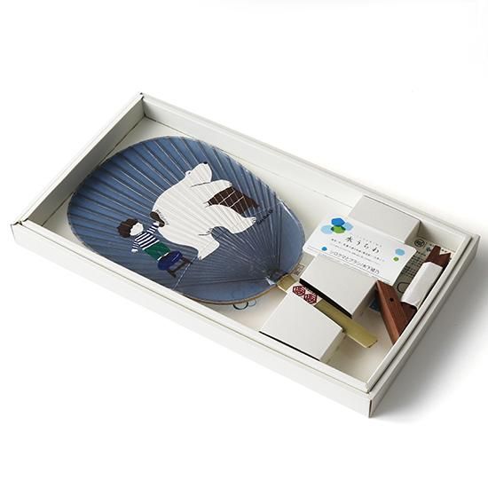 水うちわ シロクマとブラシ(台座付) - 「カミノシゴト」美濃