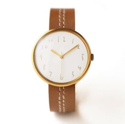 ユニセックスタイプ【クルチュアン】 手描きの文字盤と、多彩な