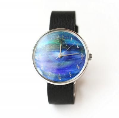 ユニセックスタイプ【クルチュアン】 手描きの文字盤と、多彩な