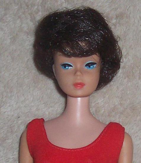 （1962）ブルネットバブルカットバービー＃2（箱入り） - EX + / NM - バービー人形の通販・販売なら【ピーチェリノ】