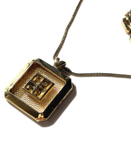 GIVENCHY / Vintage Square Necklace - TICOG / VERIO