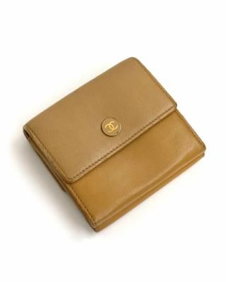 CHANEL Leather wallet