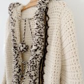 60sVintage fringe hand knit coat